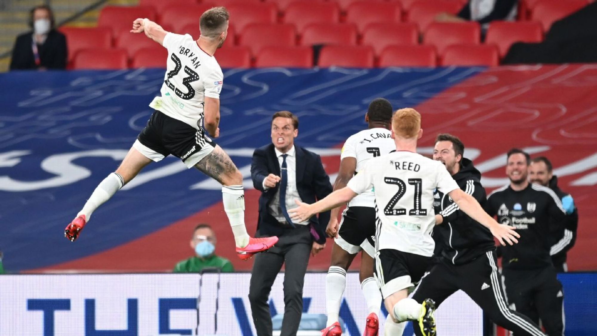 还肩负着医 还肩负着医